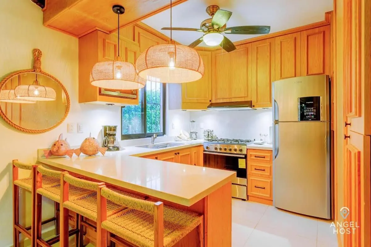 Hacienda-Style Villa With Private Pool Steps To Beach Playa del Carmen